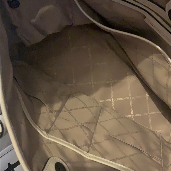 MK bag and wallet - Picture 3 of 3